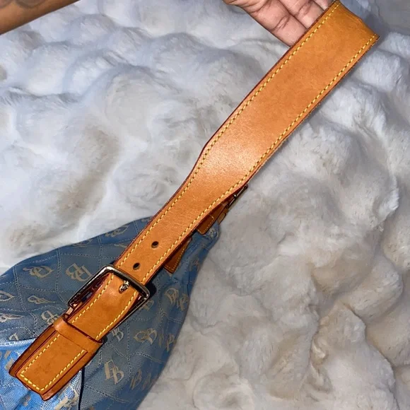 Dooney & Bourke Bag - Picture 3 of 9